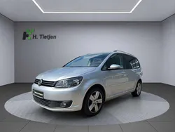 Grau Gebraucht 2014 VW Touran Life Van / Kleinbus | 14.990 €