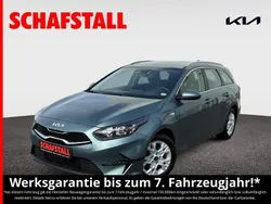 Grau ((usg) yucca stahlgrau met.) Gebraucht 2024 Kia Ceed Sportswagon Comfort Kombi | 22.479 € (Superpreis)