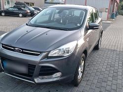 Grau Gebraucht 2014 Ford Kuga SUV | 8.200 € (Guter Preis)