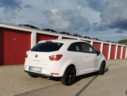 Weiß Gebraucht 2014 Seat Ibiza I-Tech Coupé | 4.650 € (Guter Preis)