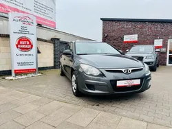 Grau Gebraucht 2009 Hyundai i30 Edition Limousine | 3.488 € (Fairer Preis)