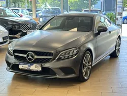 Grau selenitgrau magnolackierung (metallic) Gebraucht 2022 Mercedes C220 Coupé | 30.950 € (Superpreis)