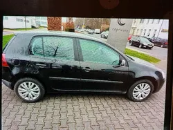 Schwarz Gebraucht 2004 VW Golf V Limousine | 4.300 € (Fairer Preis)