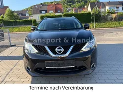 Schwarz Gebraucht 2016 Nissan Qashqai Tekna SUV | 12.900 € (Fairer Preis)