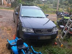 Blau Gebraucht 2000 Audi A6 Kombi | 600 € (Superpreis)
