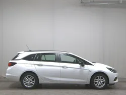 Weiss Gebraucht 2022 Opel Astra Edition Kombi | 10.980 € (Superpreis)