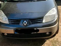 Schwarz Gebraucht 2006 Renault Mégane II Limousine | 1.050 €