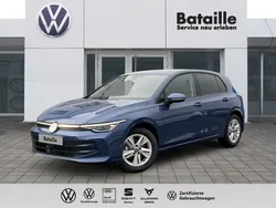Othercolor Gebraucht 2024 VW Golf VIII Life Kleinwagen | 28.490 € (Etwas zu teuer)