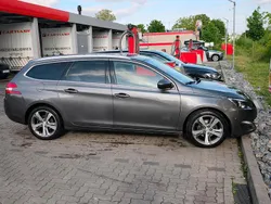 Grau Gebraucht 2017 Peugeot 308 Kombi | 7.000 € (Fairer Preis)
