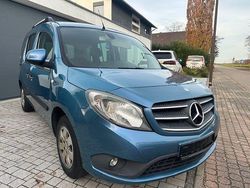 Blau Gebraucht 2015 Mercedes Citan 111 Kombi | 7.470 € (Guter Preis)