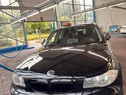 Schwarz Gebraucht 2005 BMW 120 Sport Line Kleinwagen | 2.650 € (Fairer Preis)
