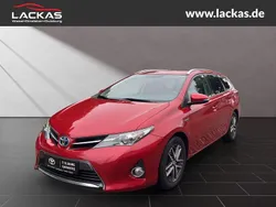 Rot Gebraucht 2015 Toyota Auris Touring Sports Edition Kombi | 10.490 € (Fairer Preis)