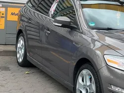 Braun Gebraucht 2011 Ford Mondeo Kombi | 5.000 € (Etwas zu teuer)