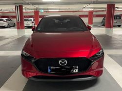 Rot Gebraucht 2021 Mazda 3 Selection Limousine | 21.500 € (Guter Preis)