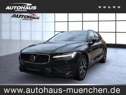 Black solid stone / solid Gebraucht 2022 Volvo V60 Core Kombi | 29.990 € (Superpreis)