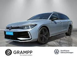 Oyster silver metallic Gebraucht 2024 VW Passat R-line Kombi | 42.990 €