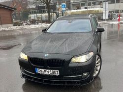 Schwarz Gebraucht 2013 BMW 530 Performance Kombi | 9.500 € (Fairer Preis)
