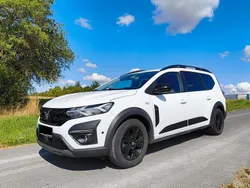 Weiß Gebraucht 2022 Dacia Jogger Extreme Kombi | 13.333 €