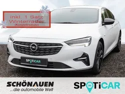 Weiss Gebraucht 2020 Opel Insignia Ultimate Limousine | 24.250 € (Fairer Preis)