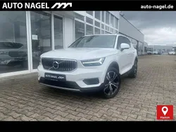 Weiß Gebraucht 2022 Volvo XC40 Inscription SUV | 25.900 € (Fairer Preis)