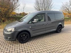 Grau Gebraucht 2012 VW Caddy Maxi Van / Kleinbus | 8.555 € (Fairer Preis)