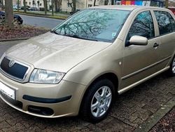 Gold Gebraucht 2007 Skoda Fabia Limousine | 2.499 € (Guter Preis)