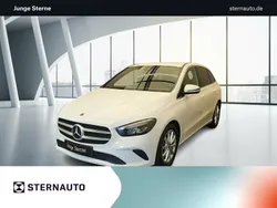 Polarweiß Gebraucht 2022 Mercedes B180 Business Van / Kleinbus | 26.775 € (Fairer Preis)