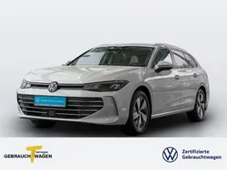 Weiß Gebraucht 2024 VW Passat Business Kombi | 31.560 €