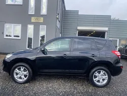 Schwarz Gebraucht 2009 Toyota RAV4 SUV | 8.990 € (Etwas zu teuer)