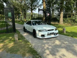 Perlmutt Gebraucht 1995 Nissan Skyline Coupé | 44.399 €