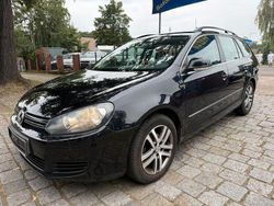 Schwarz Gebraucht 2010 VW Golf VI Kombi | 4.399 € (Fairer Preis)