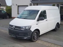 Candyweiß Gebraucht 2015 VW T5 Van | 11.490 €
