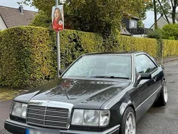 Schwarz Gebraucht 1991 Mercedes E300 Coupé | 15.000 €