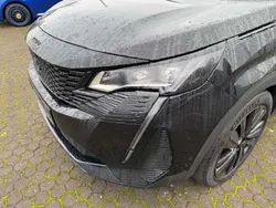 Lackierung schwarz perla nera/ Gebraucht 2021 Peugeot 3008 GT SUV | 25.995 € (Etwas zu teuer)