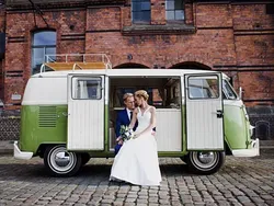 Grün Gebraucht 1964 VW T1 Van | 68.000 €