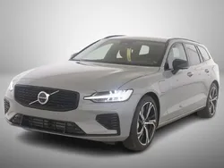 Vapour grey / metallic Gebraucht 2024 Volvo V60 Plus Kombi | 41.890 € (Fairer Preis)