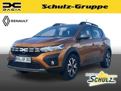 Taklamakanorange metallic Gebraucht 2023 Dacia Sandero Expression Kleinwagen | 15.899 € (Guter Preis)