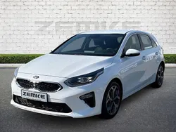 Weiss Gebraucht 2021 Kia Ceed Spirit Limousine | 22.425 € (Fairer Preis)