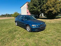 Blau Gebraucht 2002 BMW 316 Compact Kleinwagen | 1.499 € (Fairer Preis)