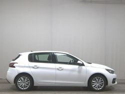 Weiss Gebraucht 2020 Peugeot 308 Access Limousine | 8.480 € (Guter Preis)