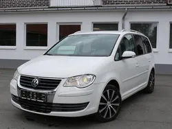 Weiß Gebraucht 2008 VW Touran United Van / Kleinbus | 2.200 € (Superpreis)