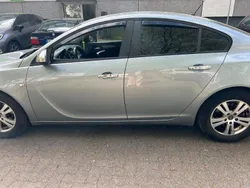 Grau Gebraucht 2010 Opel Insignia Limousine | 4.100 €