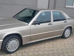 Silber Gebraucht 1987 Mercedes 190 Limousine | 29.999 €