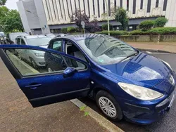 Blau Gebraucht 2006 Peugeot 307 Filou Limousine | 1.600 € (Fairer Preis)