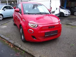 Rot Gebraucht 2022 Fiat 500e Red Kleinwagen | 24.990 €