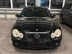 Schwarz Gebraucht 2004 Mercedes C230 Coupé | 3.050 € (Fairer Preis)