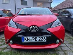 Rot Gebraucht 2016 Toyota Aygo X-play Kleinwagen | 8.100 € (Guter Preis)