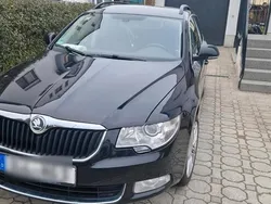 Schwarz Gebraucht 2011 Skoda Superb Kombi | 9.000 € (Etwas zu teuer)