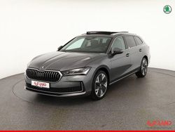 Grau Gebraucht 2024 Skoda Superb Kombi | 41.590 € (Superpreis)