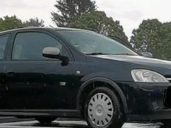 Schwarz Gebraucht 2002 Opel Corsa Kleinwagen | 500 € (Superpreis)